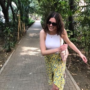 Meet your Posher, Lauren